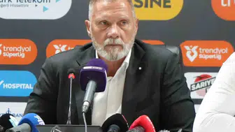 Thorsten Fink'ten Fenerbahçe itirafı: Rakibimiz Şampiyonlar Ligi kalitesinde bir kadroya sahip