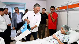 Muratpaşa’da Sünnet Coşkusu Başkan Uysal Minikleri Yalnız Bırakmadı