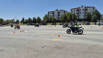 Trafik ışıklarında motosikletler için özel durma alanı dönemi başlıyor