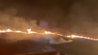 Elazığ Köprüdere köyünde tarım arazisi küle döndü