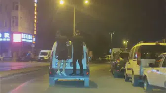 Zeytinburnu trafiğinde yürekleri ağza getiren tehlikeli oyun