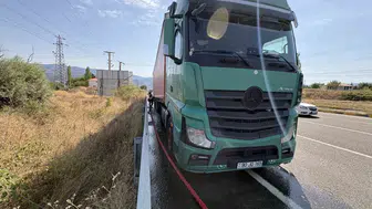 Kastamonu yolunda tır faciasının eşiğinden dönüldü