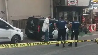Esenyurt sokaklarında silahlar konuştu 2 yaralı