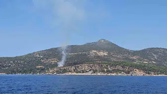 Kaş Yeşilköy’de korkutan makilik yangını kontrol altına alındı