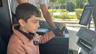 13 yaşındaki Miraç için tramvay vatmanlığı hayali gerçek oldu