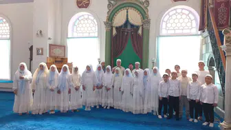 Burhaniye Koca Camii öğrencileri yaz kursunu hatimle tamamladı