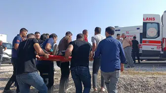 Erciş yolunda can pazarı: Takla atan araçta 6 kişi yaralandı