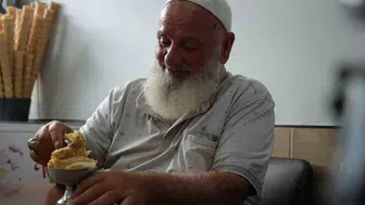 Bayburt’ta güneş kavuruyor vatandaş gölgeye sığınıyor