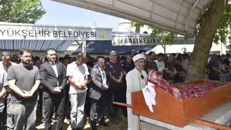 Balıkesir 14 yaşındaki Serra’yı gözyaşlarıyla toprağa verdi