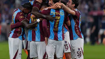 Trabzonspor ile Başakşehir ilk yarıda gol düellosunda 1-1