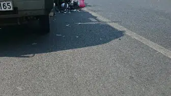 Alanya'da motosiklet kamyonete arkadan çarptı, 73 yaşındaki sürücü ağır yaralandı