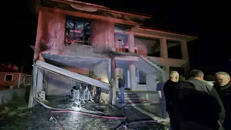 Kulu'da inşaat halindeki binanın garajında traktör küle döndü