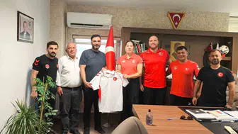 Güreşin genç yıldızları Afyonkarahisar’da dünya şampiyonasına hazırlanıyor