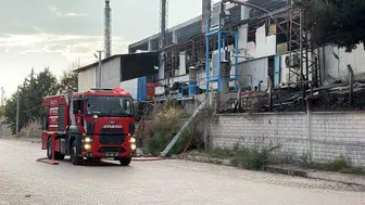 Elazığ'daki fabrika yangınında 5 işçi yaralandı, alevler 3,5 saatte söndü