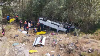 Sivas'ta minibüs faciası 4 kişi hayatını kaybetti
