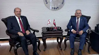 Ersin Tatar Kayseri’de iki devletli çözümü savundu