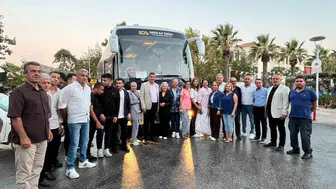 AK Parti İzmir teşkilatından Ankara’ya büyük 25. yıl çıkarması