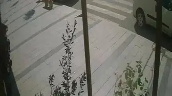 77 yaşındaki adam yaya geçidinde otomobilin çarpmasıyla yaralandı