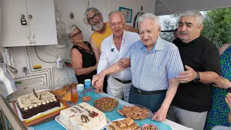 101 yıllık yaşamın sırrı Yenifoça’da komşularla kutlandı