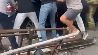 Beykoz'da kaldırıma çıkan otomobil yayaları biçti Çok sayıda yaralı var