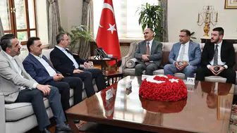 Manisa’nın spor altyapısı için Ankara’dan gelen isimlerle masaya oturuldu