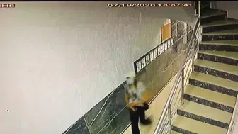Zeytinburnu'nda kapı kilidini kıran hırsızlar yakalandı