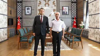 Niğde’de görev değişimi İki komutana veda yemeği düzenlendi