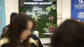 İzmit'te gençliğin yeni rotası belli oldu: Ücretsiz eğitim ve sanat dolu günler başlıyor