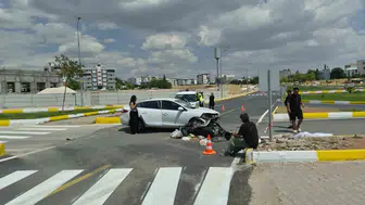 Adıyaman'da kavşak kazası Motosiklet sürücüsü hastaneye kaldırıldı