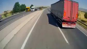 Konya’da TIR dehşeti kamerada