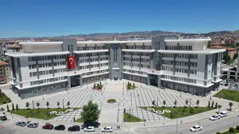 Üniversiteli gençlere 15 bin liralık can suyu: Çorum'da eğitim desteği dönemi