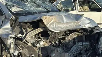 Emirdağ yolunda iki otomobil çarpıştı 1 ölü ve 7 yaralı