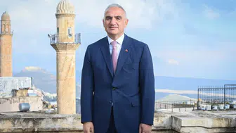 Depremde hasar gören iki tarihi cami yeniden ibadete açılıyor