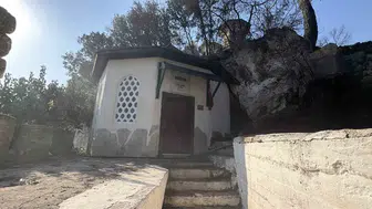 Kazdağları’ndaki yangın türbeye ramak kala durduruldu