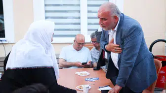 Canik Belediye Başkanı Sandıkçı sahadaki çalışmalarını halkla istişare ederek yürütüyor