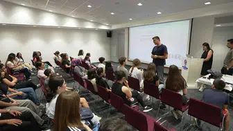 Denizli’de 118 genç İngilizce konuşma engelini aştı