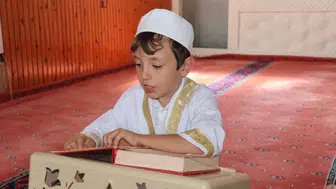 9 yaşındaki Asilhan azmiyle engel tanımadı