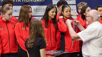 Badminton gençleri Avrupa üçüncüsü, Eskişehir iki kardeşle gururlandı