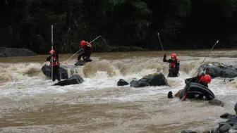 Giresun'da sel felaketi Dereye uçan dayı ve yeğeni aranıyor