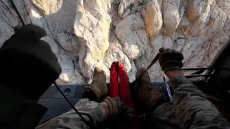 Aladağlar’da mahsur kalan İngiliz dağcıyı Türk askeri kurtardı
