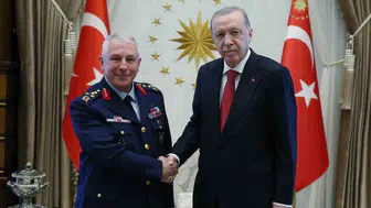 Erdoğan emekli olan Hava Kuvvetleri Komutanı Kadıoğlu ile bir araya geldi