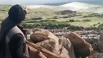 Arpaçay yaylasında dolu paniği Fındık büyüklüğünde taneler yeri beyaza boyadı