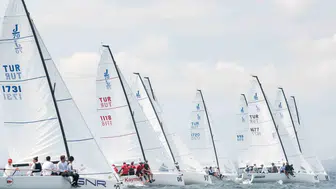 İstanbul denizlerinde yelken heyecanı yeni etapla hız kazanıyor