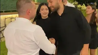 Nikaha bir gün kala ayrıldı, iptal edemediği salonda akrabalarıyla eğlendi