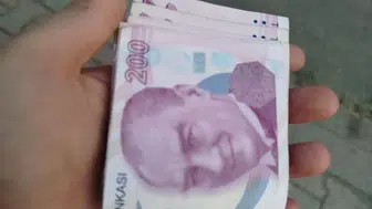Fatsalı iki çocuktan örnek davranış