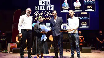 Kestel’de Yaz Akşamları Türküyle Coştu Mustafa Özden’den Unutulmaz Gece