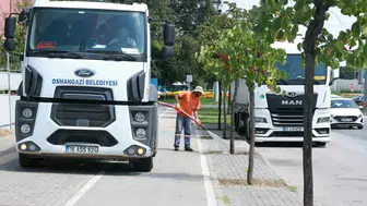 Osmangazi Belediyesi sıcaklarda yeşil alanları korumaya aldı