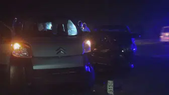 Silivri’de akşam saatlerinde yaşanan trafik kazasında altı kişi yaralandı