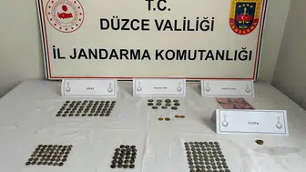 Düzce’de ev baskınıyla 196 adet tarihi sikke bulundu