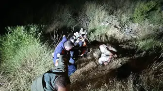 Hassa'da korku dolu anlar Yamaçtan düşen vatandaş için seferber oldular